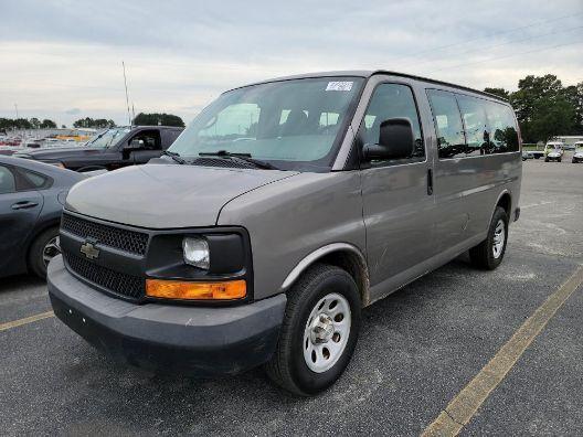 2013 chevrolet express 1500 work van