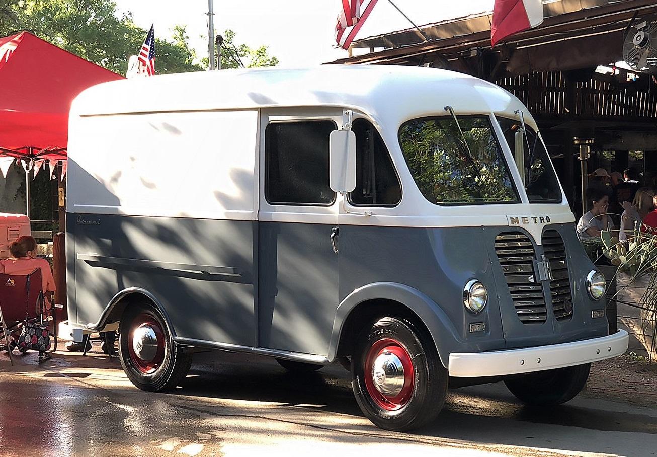 1960 international harvester am120 metro van ih restored