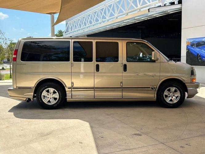 2005 gmc savana in palmetto, florida