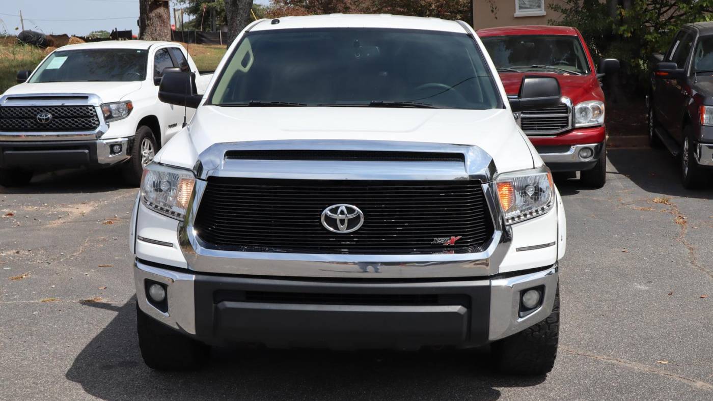 2017 toyota tundra sr