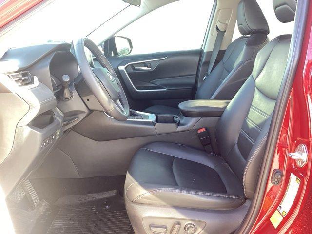 2023 toyota rav4 xle premium
