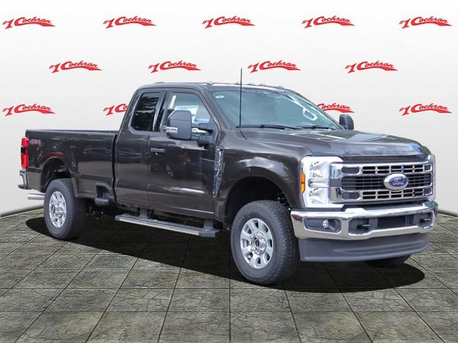 new 2024 ford super duty f-250 srw xlt