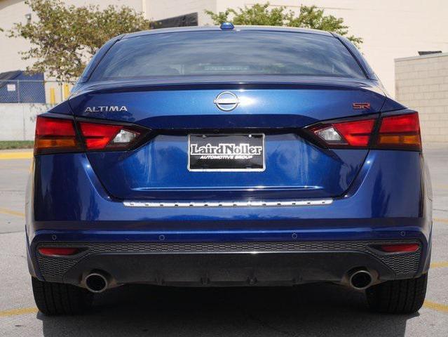 2023 nissan altima sr fwd