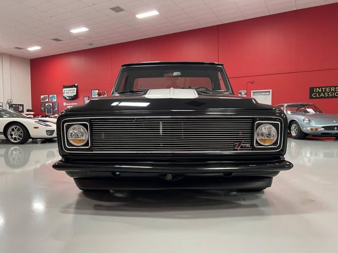 custom 1972 chevrolet c10 pickup with a 427 v8 in heath, texas