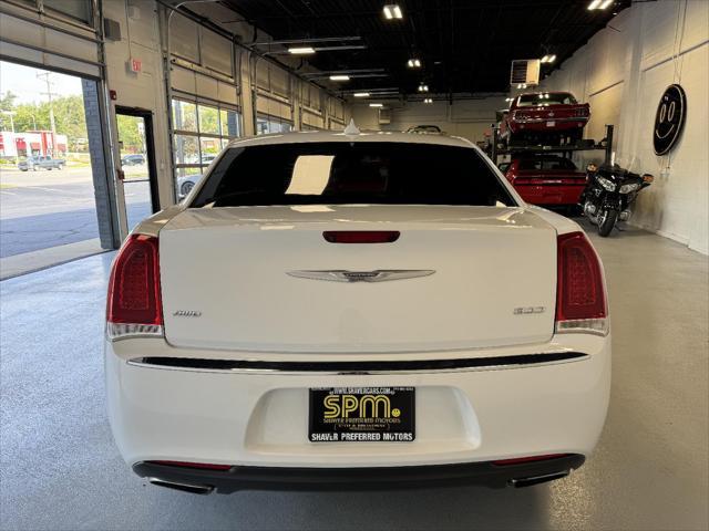 2016 chrysler 300 s