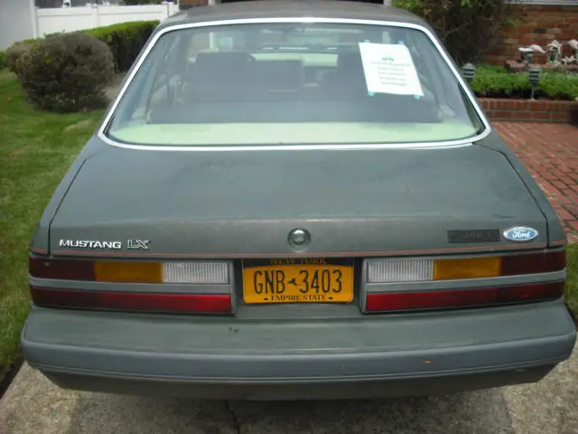 ***original owner 1985 ford mustang lx runs great 2 door 6 cylinder ***one owner