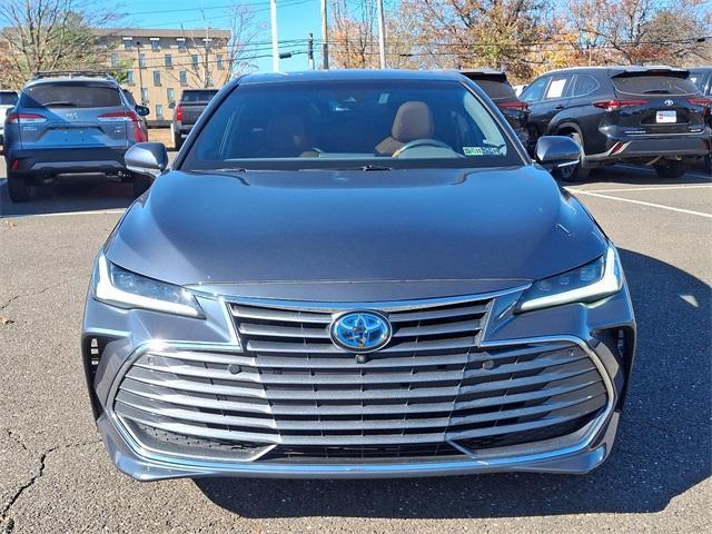2021 toyota avalon hybrid limited