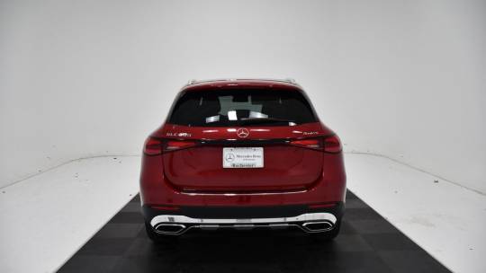 2025 Mercedes-Benz GLC
