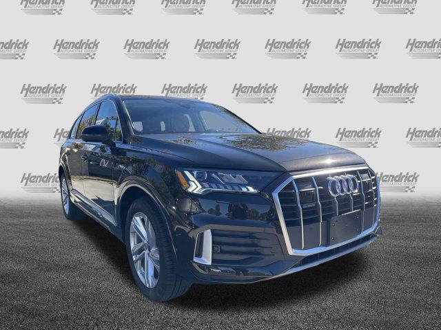 2024 audi q7 45 premium plus