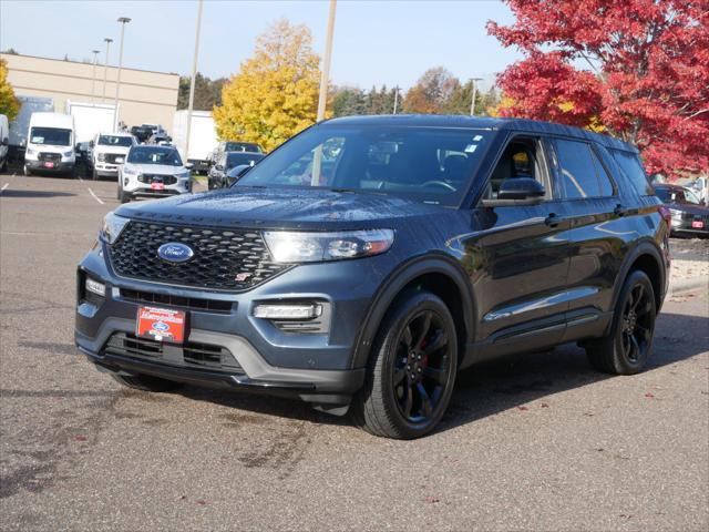 2022 ford explorer st