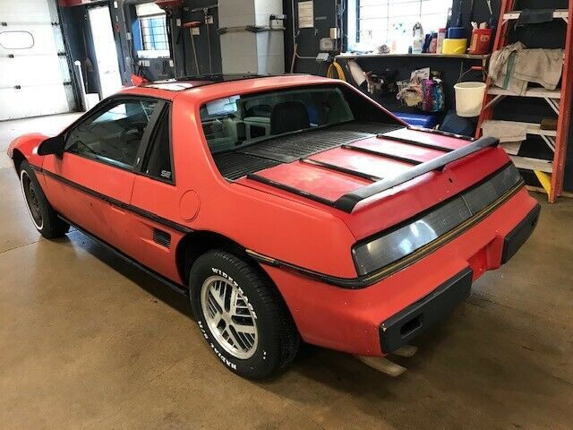 1984 pontiac fiero se t1296463