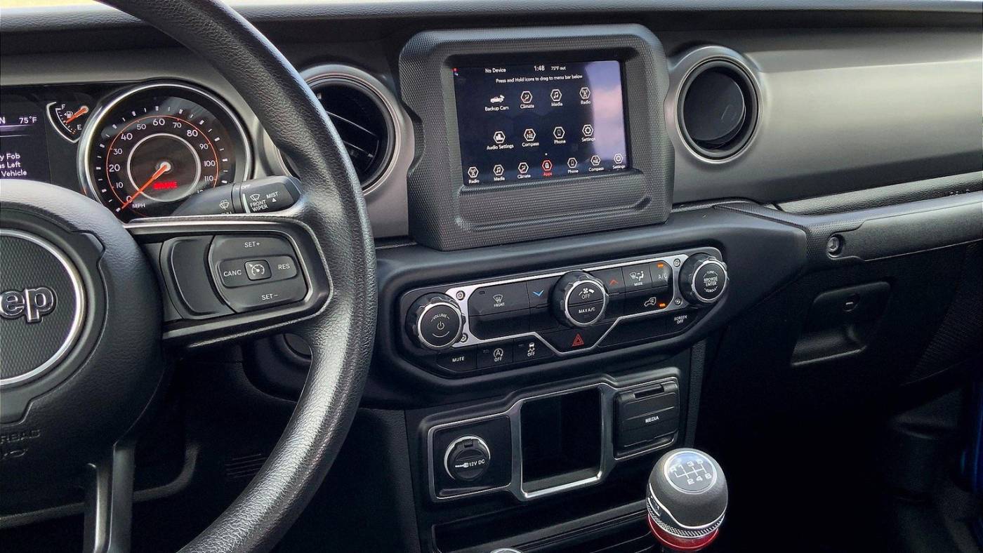 2022 jeep gladiator sport