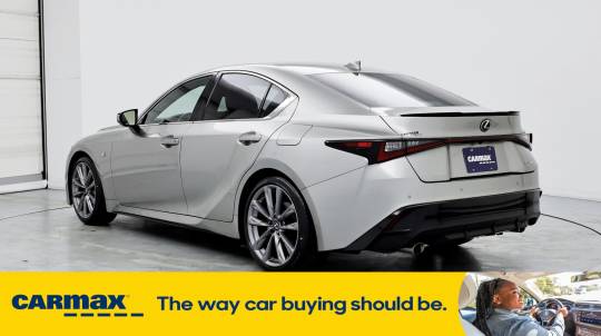 2022 Lexus IS