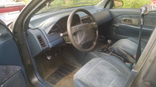 saturn sl2, 5-spd, 1993, good shape, $1993