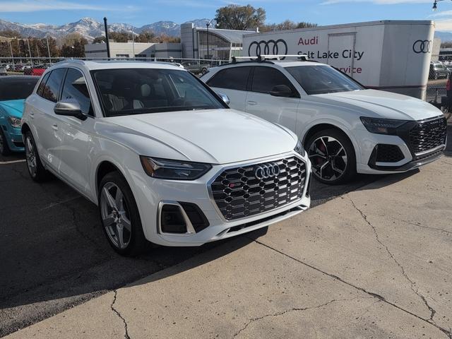2022 audi sq5 premium
