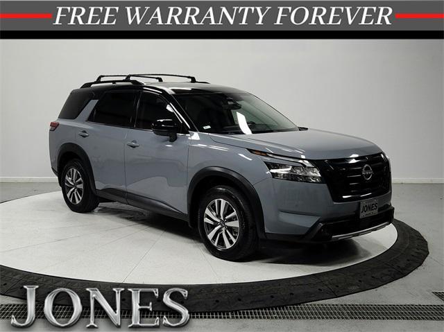 2023 nissan pathfinder sl