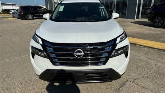 2025 Nissan sv