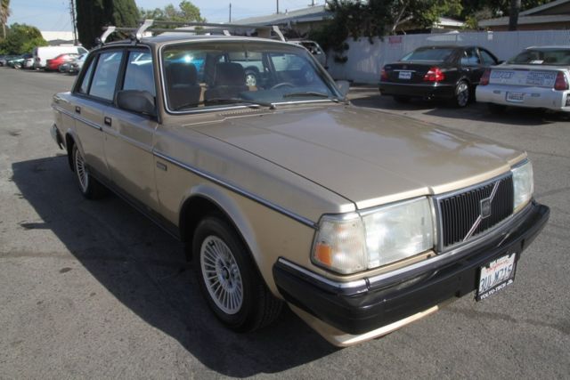 1989 volvo 240 gl automatic 4 cylinder no reserve