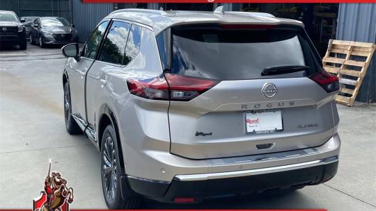 2024 Nissan Rogue platinum