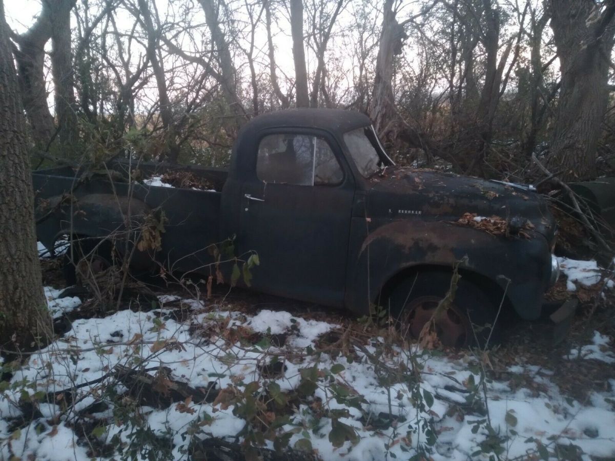 studebaker1949 truck for restoration project