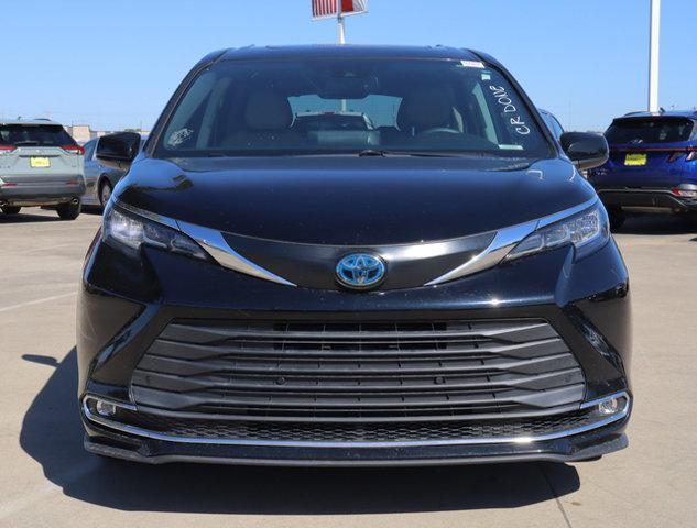2022 toyota sienna xle