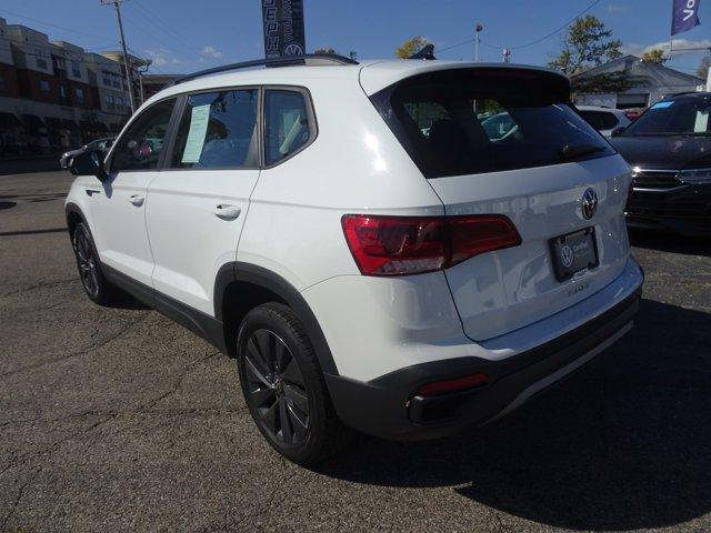 2022 volkswagen taos s