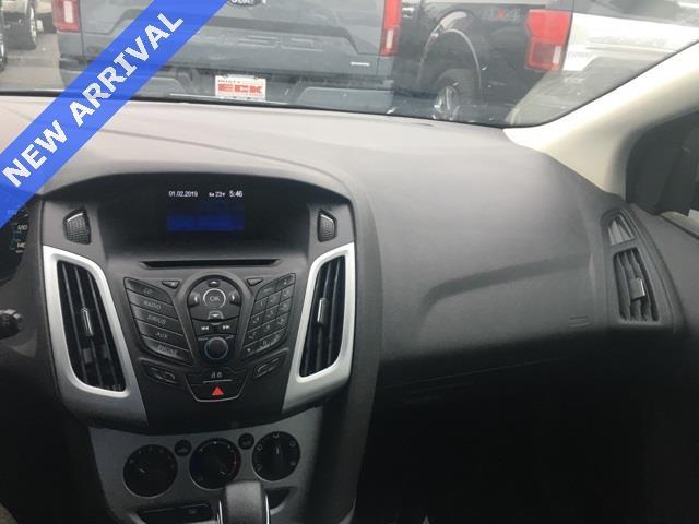 2013 ford focus se se 4dr hatchback for sale in wichita, kansas