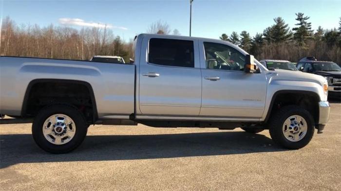 2017 gmc sierra 2500hd sle 4x4 sle 4dr crew cab lb for sale in saco, maine