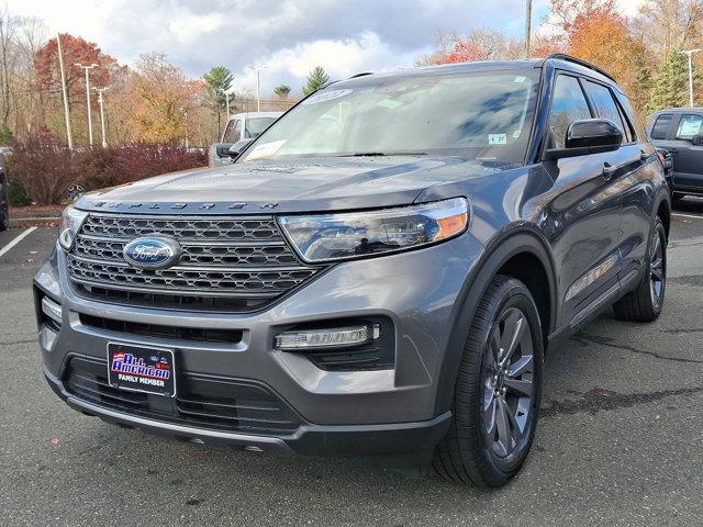 2022 ford explorer xlt