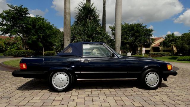 1988 mercedes benz 560sl roadster classic design 63,000 mile excellent in an out