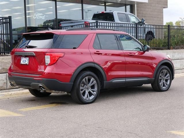 2022 ford explorer xlt