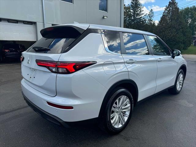 2024 mitsubishi outlander es 2.5 s-awc