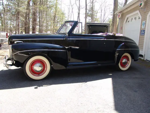 1941 ford super deluxe convertible, nice restoration