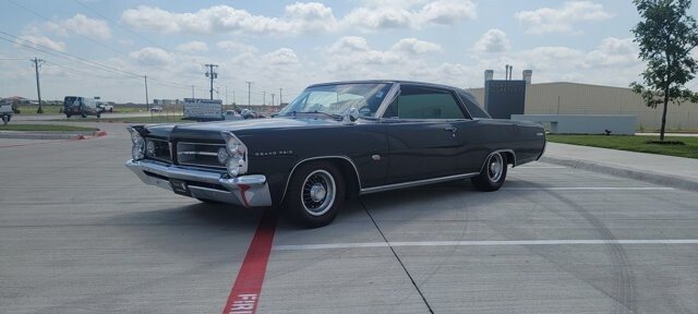 1963 pontiac grand prix