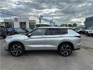 2022 Mitsubishi Outlander es