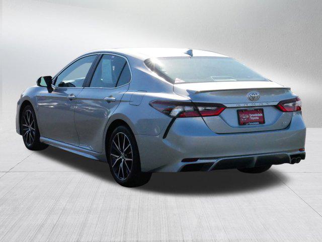 2021 toyota camry se