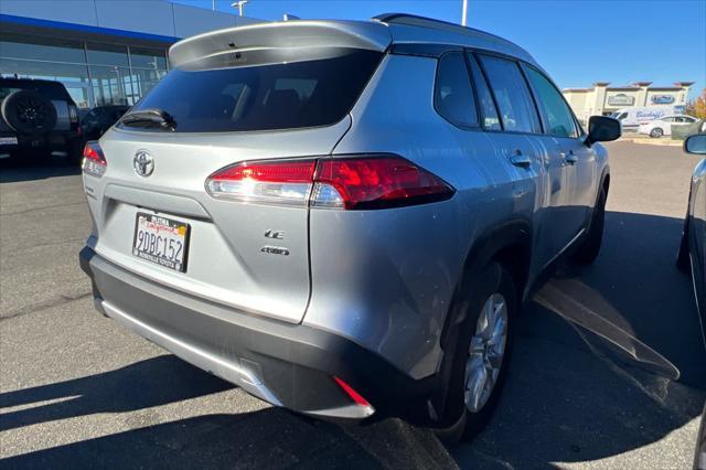 2022 toyota corolla cross le