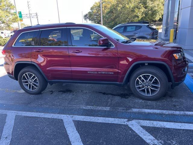 2020 jeep grand cherokee laredo