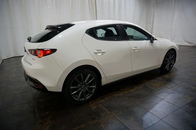 2022 mazda mazda3 fwd w/select package