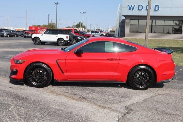2017 ford shelby gt350 base