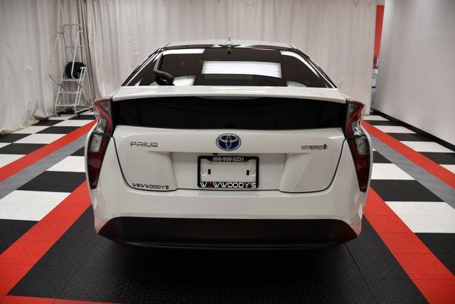 2017 toyota prius two