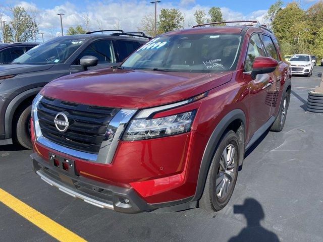 2023 nissan pathfinder sl