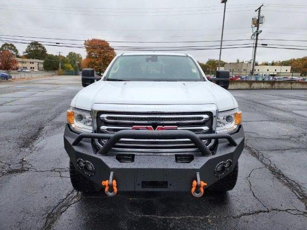 2017 gmc canyon in milwaukee, wisconsin