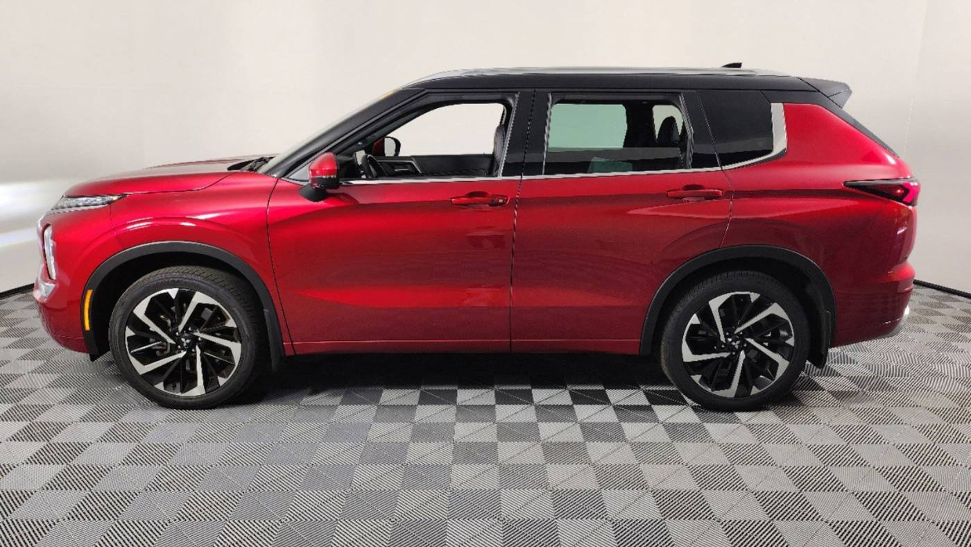 2023 mitsubishi outlander sel
