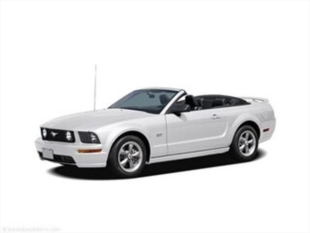 2006 ford mustang deluxe