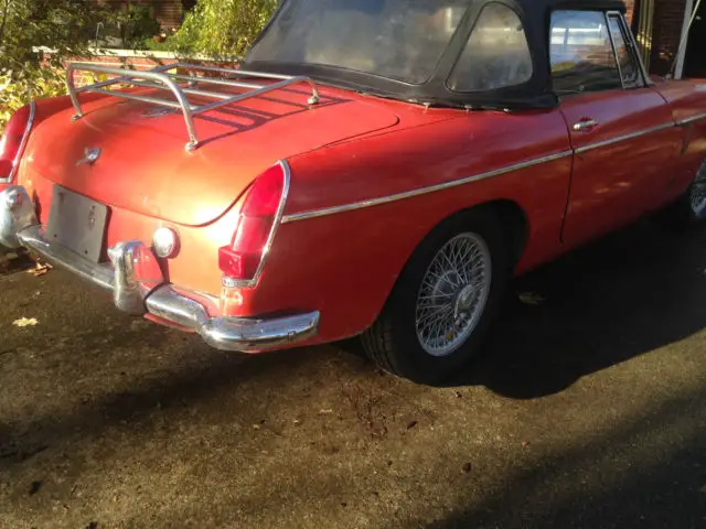 1966 mgb. no reserve. great winter project. very collectable chrome bumper