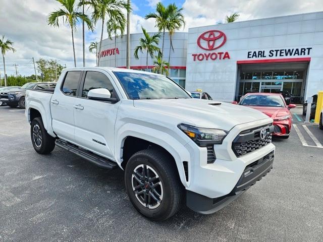 2024 toyota tacoma trd sport