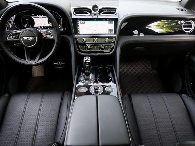 2021 bentley bentayga v8
