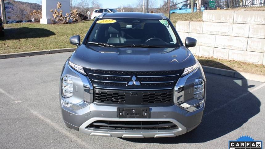 2022 mitsubishi outlander sel