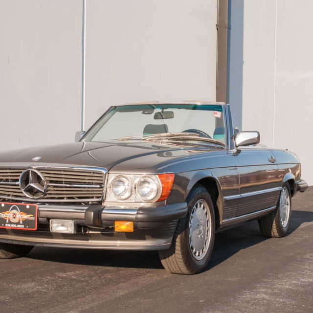 1989 mercedes benz 560sl roadster,one owner, documented, low 20,xxx miles